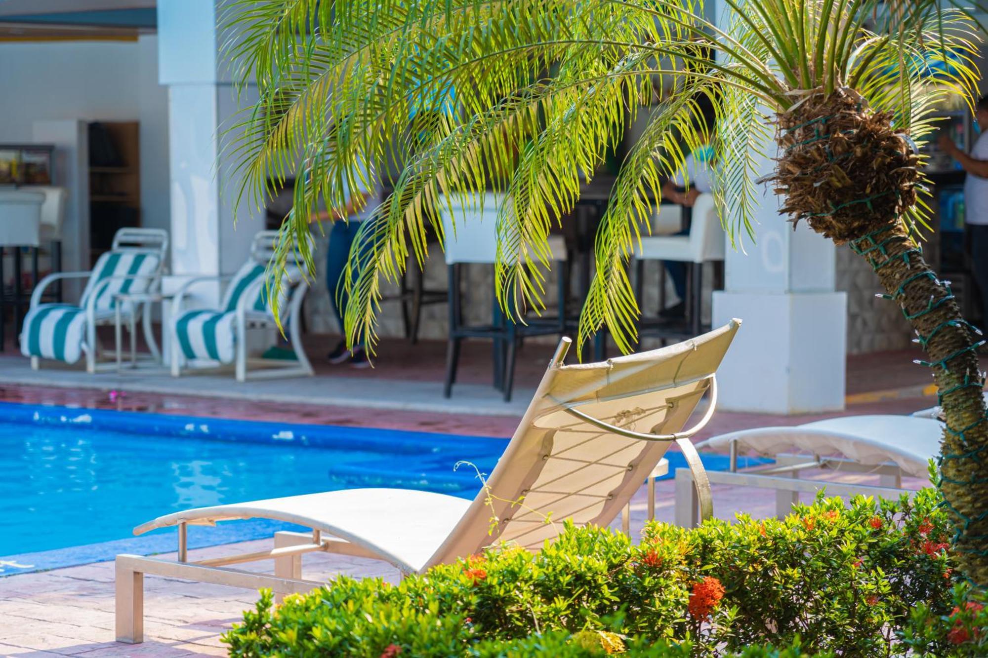 Hotel Las Hamacas Ла-Сейба Экстерьер фото